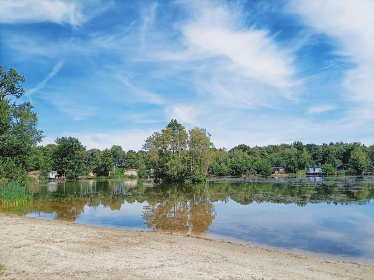 4P Chalet Tolve Met 4 Fietsen Vlakbij Natuurgebieden Drents Friese Wold, Fochteloerveen En Gevangenisdorp Veenhuizen Остервольде Экстерьер фото