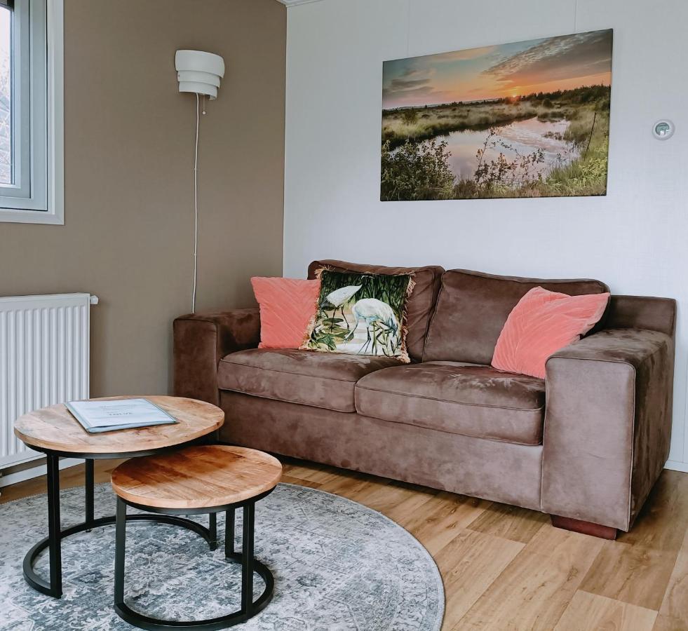 4P Chalet Tolve Met 4 Fietsen Vlakbij Natuurgebieden Drents Friese Wold, Fochteloerveen En Gevangenisdorp Veenhuizen Остервольде Экстерьер фото